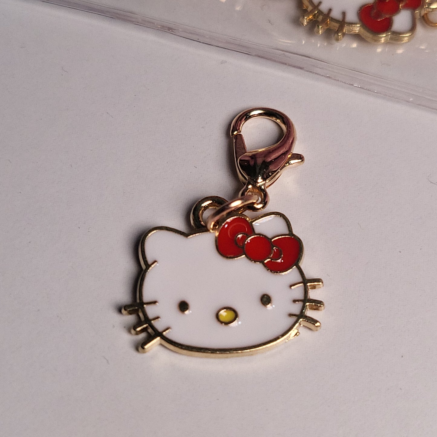 Kitty Head Tweezer Charm