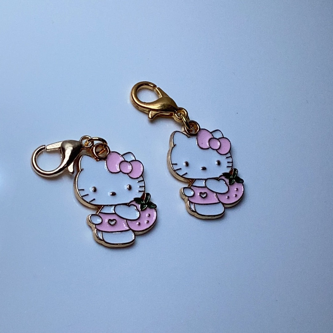 Kitty w/ Berry Tweezer Charm